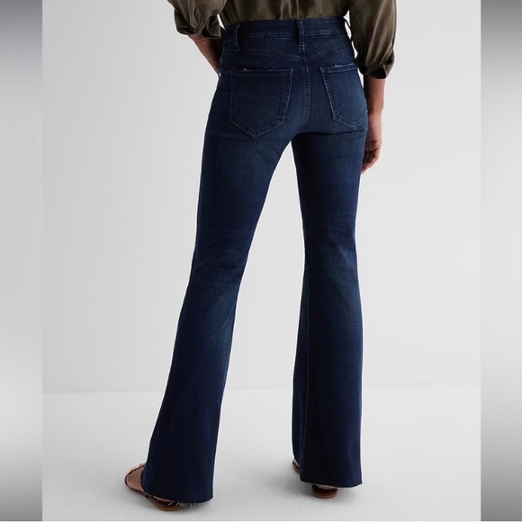 Express Size XL 70’s Flare Mid Rise Blue Jeans 7151774 - Picture 2 of 16